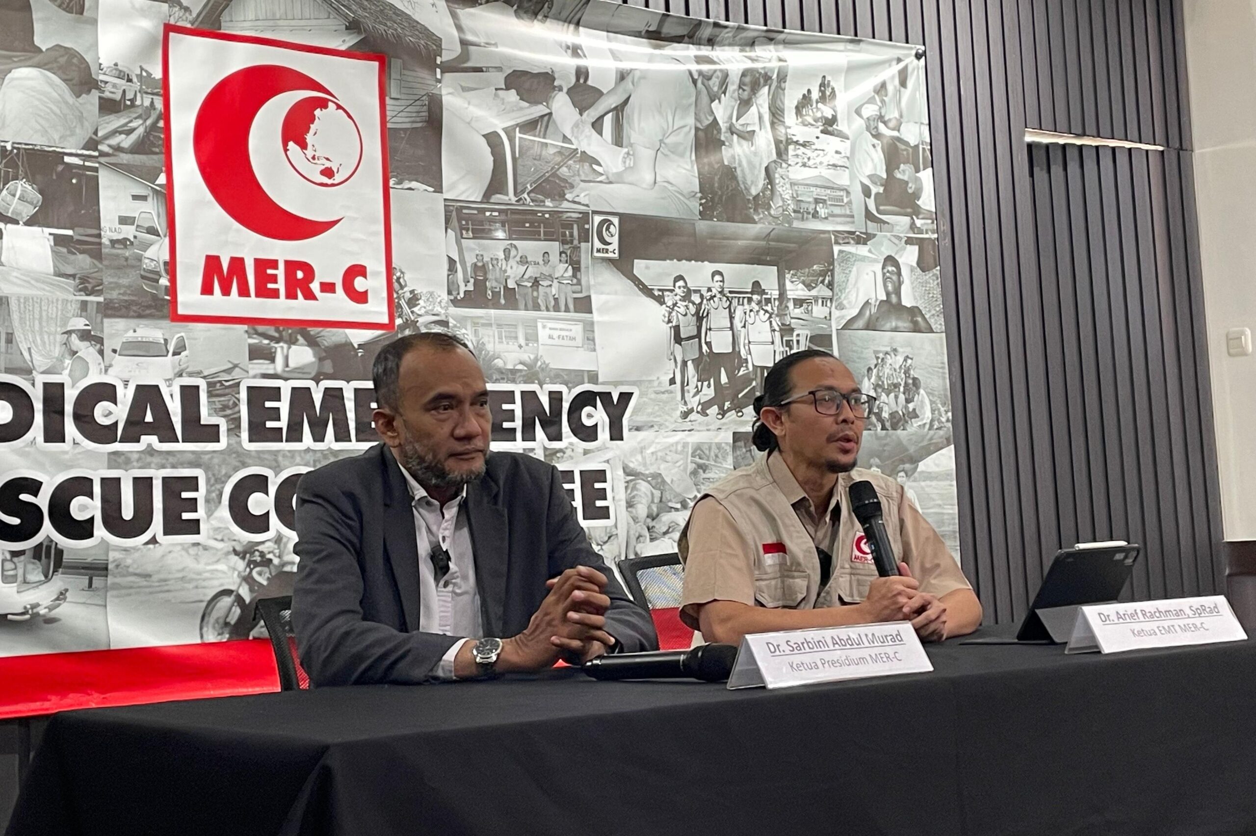Merci Relawan Tim Relawan MER-C Masih tertahan di Gaza Selatan karena pintu Rafah ditutup